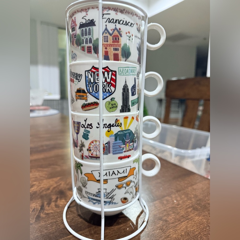 Grace Teaware Stackable 4 Mug Cities Set (Nyc, Miami, La, San Fran)
